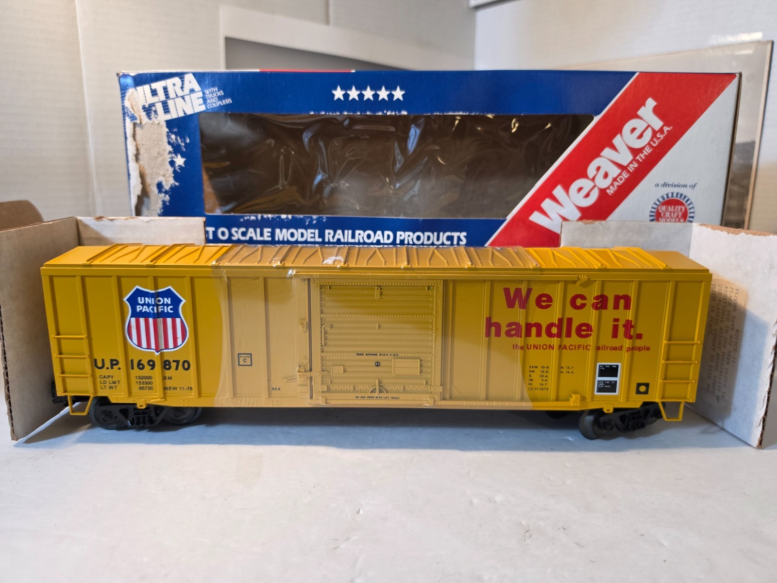 Vintage 1986 Weaver 2029 Union Pacific Hi-Rail 50\' Outside Brace Boxcar New Vintage 1986 Weaver 2029 Union Pacific Hi-Rail 50\' Outside Brace Boxcar New