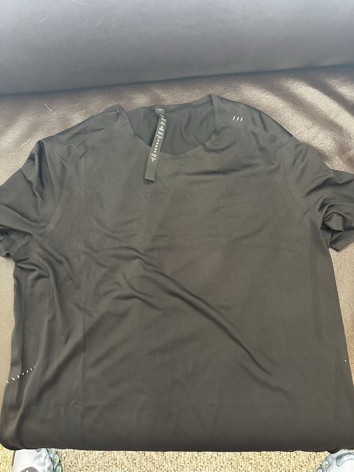 Lululemon Men\'s Black Short Sleeve Shirt Lululemon Men\'s Black Short Sleeve Shirt