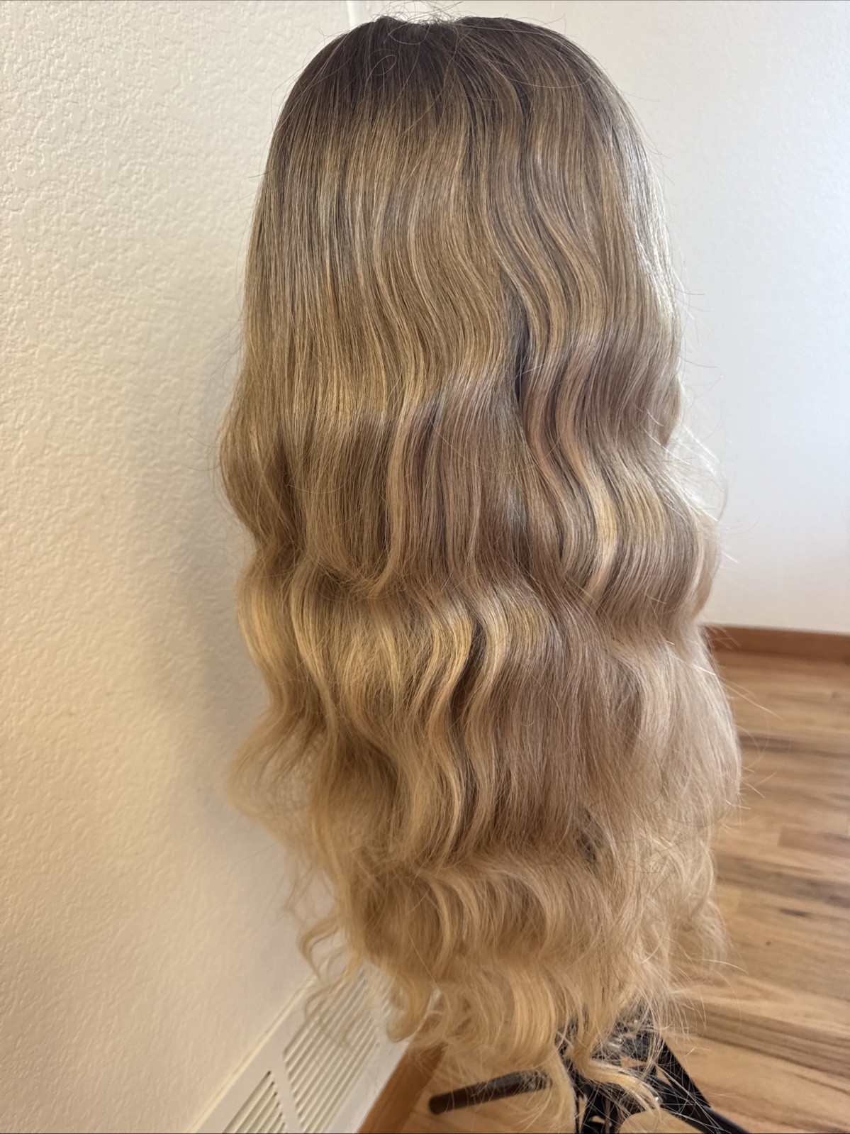  AISI Hair 26 Inches Long Ombre Ash Blonde Very Soft 247  AISI Hair 26 Inches Long Ombre Ash Blonde Very Soft 247