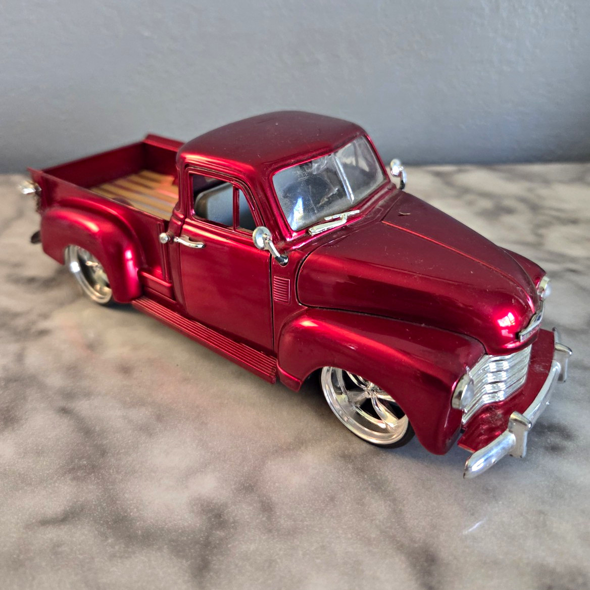 Jada Toys Dub City 1:24 1951 Chevrolet Pickup Truck Red Diecast Opening Hood Jada Toys Dub City 1:24 1951 Chevrolet Pickup Truck Red Diecast Opening Hood