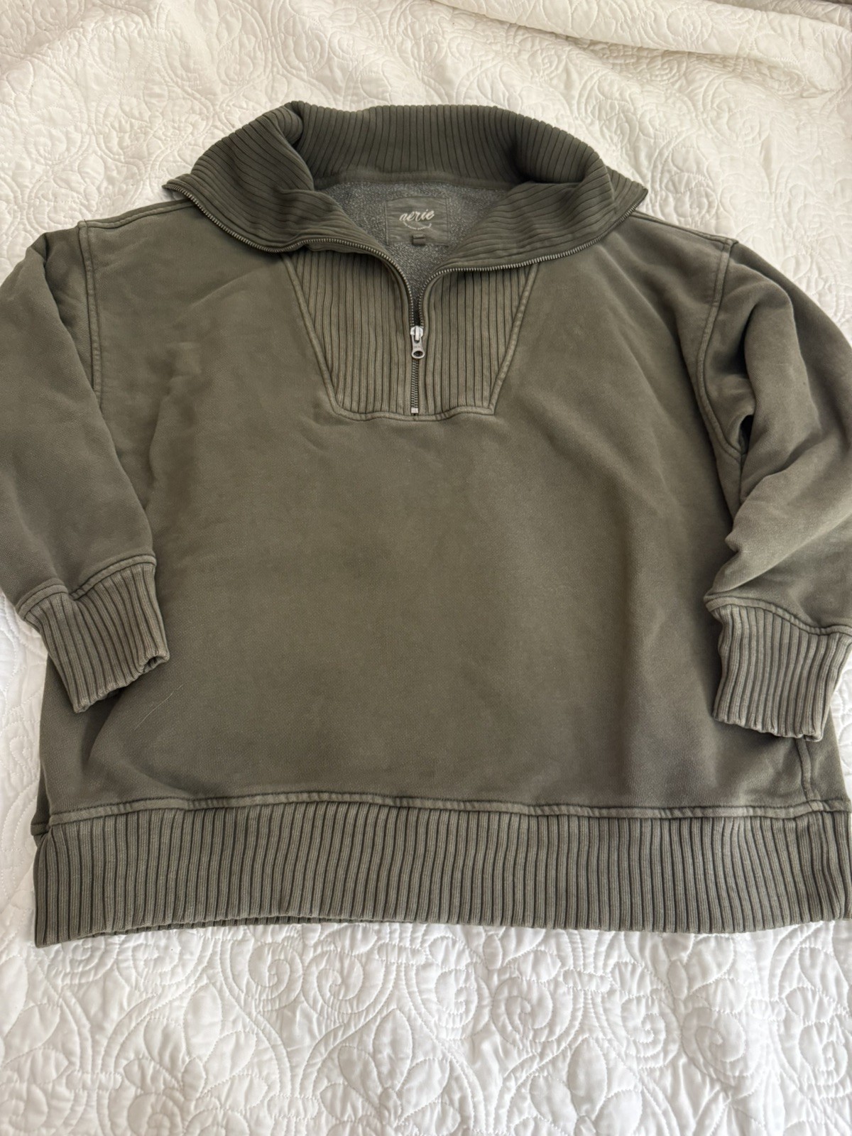Aerie Womens M Down To Earth Oversized Quarter Zip Olive Green Sweatshirt Aerie Womens M Down To Earth Oversized Quarter Zip Olive Green Sweatshirt