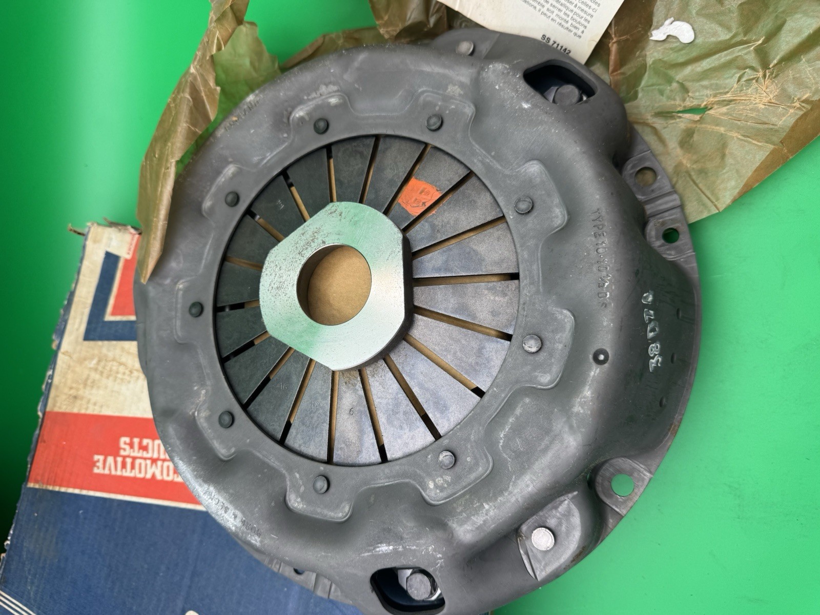 NOS Borg & Beck AP Clutch Cover Pressure Plate Type 10-10 1/2 DS N76526/16 NOS Borg & Beck AP Clutch Cover Pressure Plate Type 10-10 1/2 DS N76526/16
