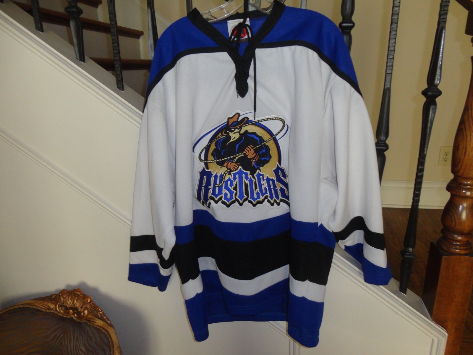 Vtg K1 Sewn Wichita Falls Rustlers Hockey Jersey Adult L White Blue Blk USA Nice Vtg K1 Sewn Wichita Falls Rustlers Hockey Jersey Adult L White Blue Blk USA Nice