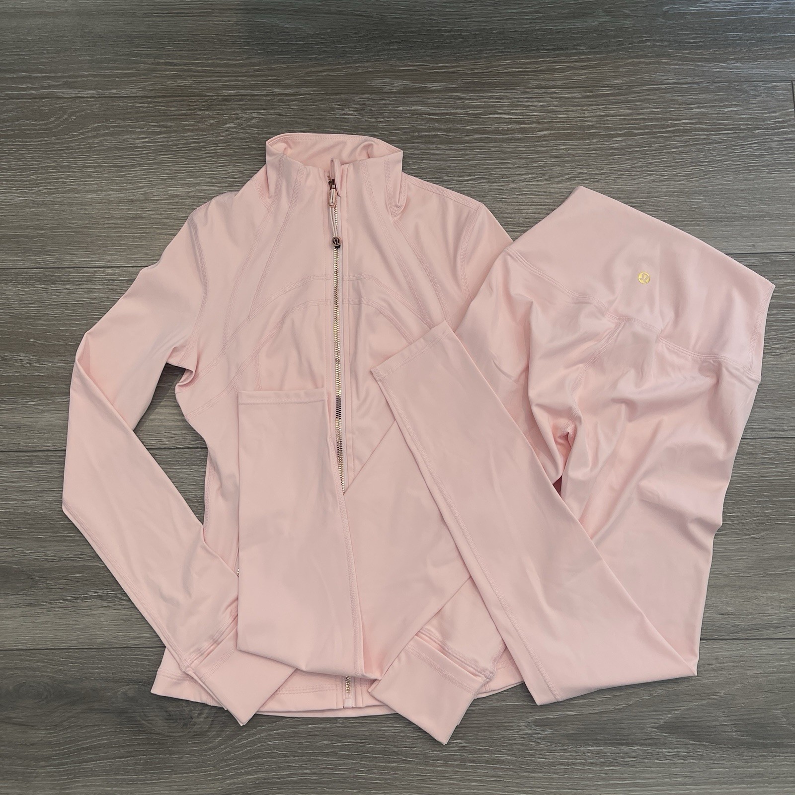 Women’s lululemon Define Jacket & Leggings set Pink Size 2 Women’s lululemon Define Jacket & Leggings set Pink Size 2