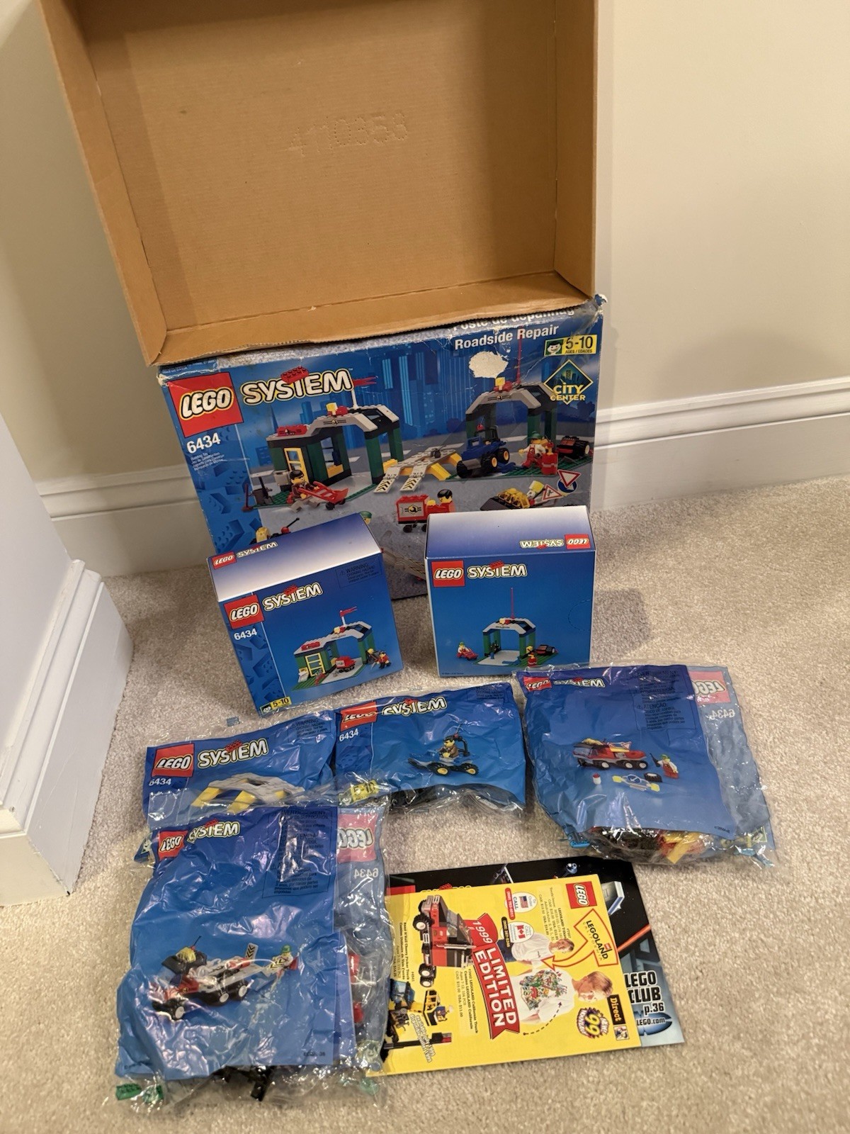LEGO Town: Roadside Repair (6434)—Open Box And One Open Bag LEGO Town: Roadside Repair (6434)—Open Box And One Open Bag
