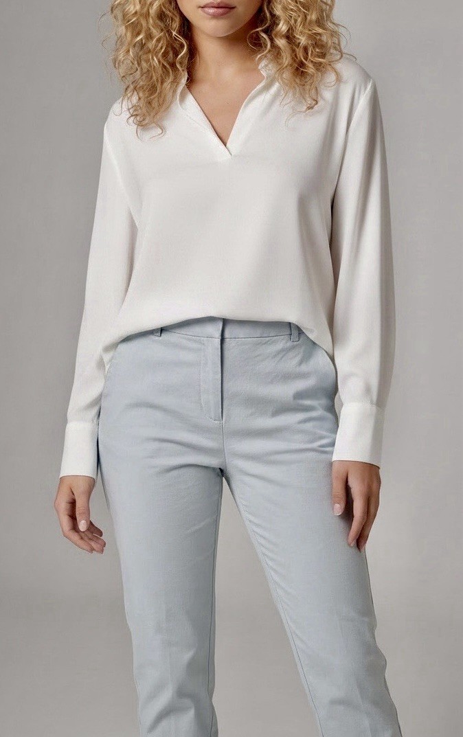 NWT Talbots Signature Women’s Size 8 Blue Cotton Blend Crop Pant NWT Talbots Signature Women’s Size 8 Blue Cotton Blend Crop Pant