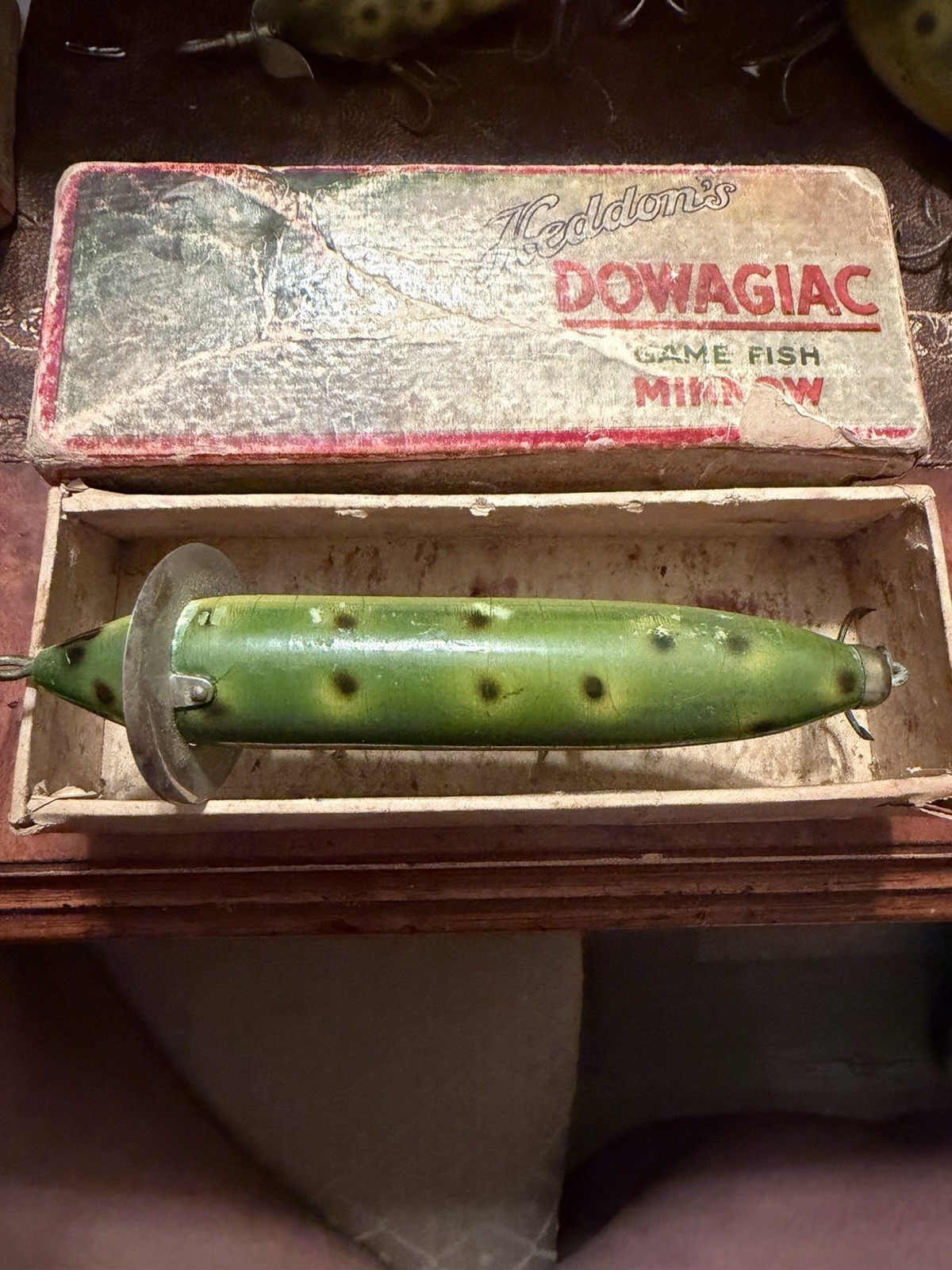 Early Heddon 200 - 2 pin collar. With unmarked down bass box in frogs spot Early Heddon 200 - 2 pin collar. With unmarked down bass box in frogs spot