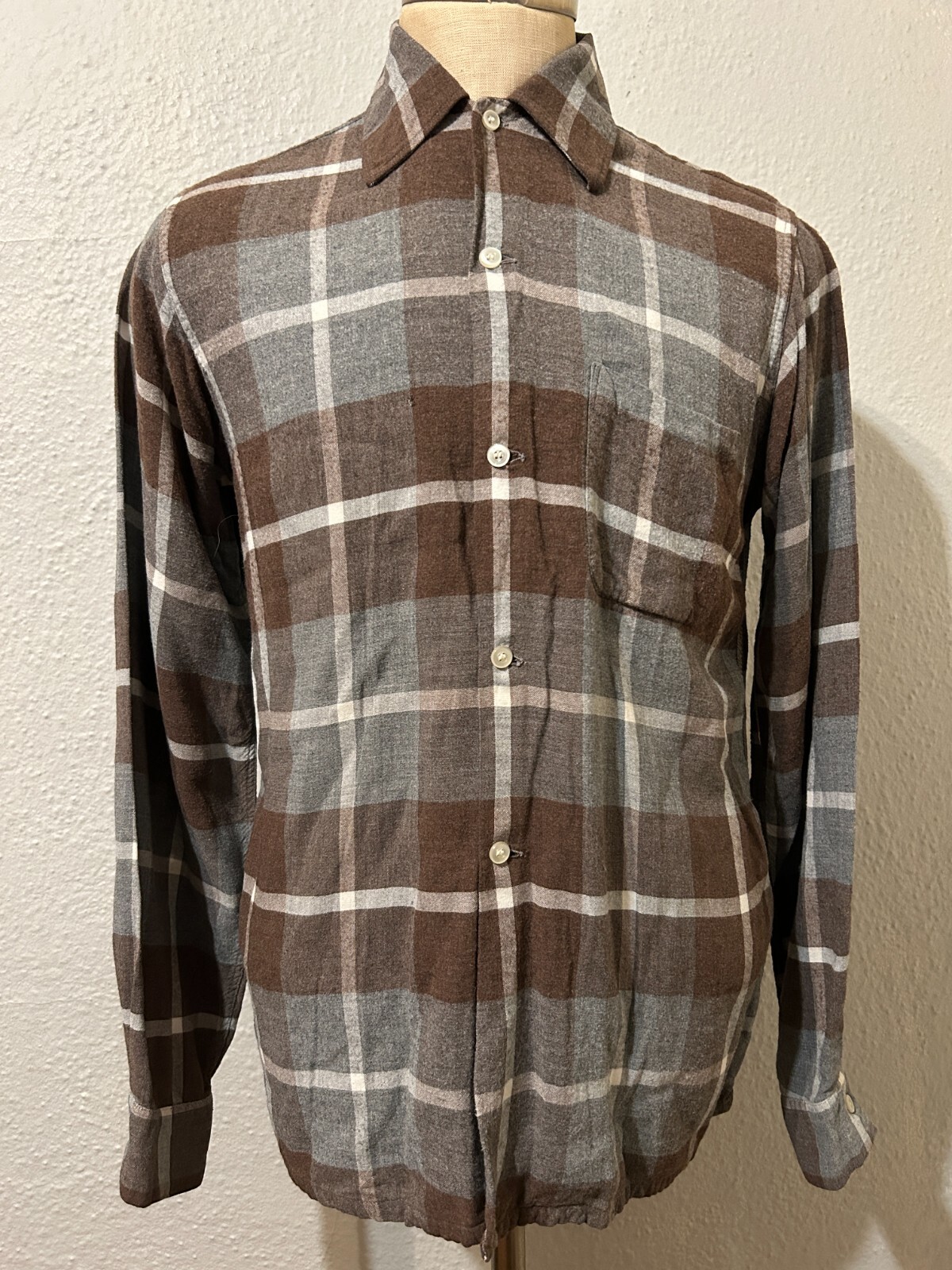 Vtg 1960s Arrow Chevella Mens M Rayon Plaid Button Up Shirt Rockabilly Chevelle Vtg 1960s Arrow Chevella Mens M Rayon Plaid Button Up Shirt Rockabilly Chevelle