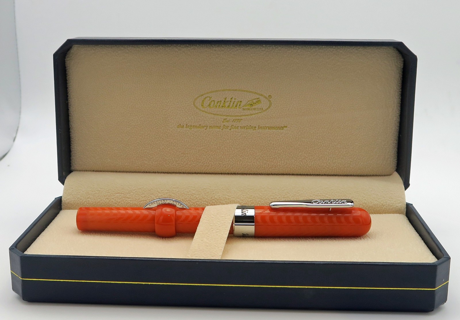 Conklin Coral/Orange Chased Mark Twain Crescent Fill Fountain Pen Stub Nib New Conklin Coral/Orange Chased Mark Twain Crescent Fill Fountain Pen Stub Nib New