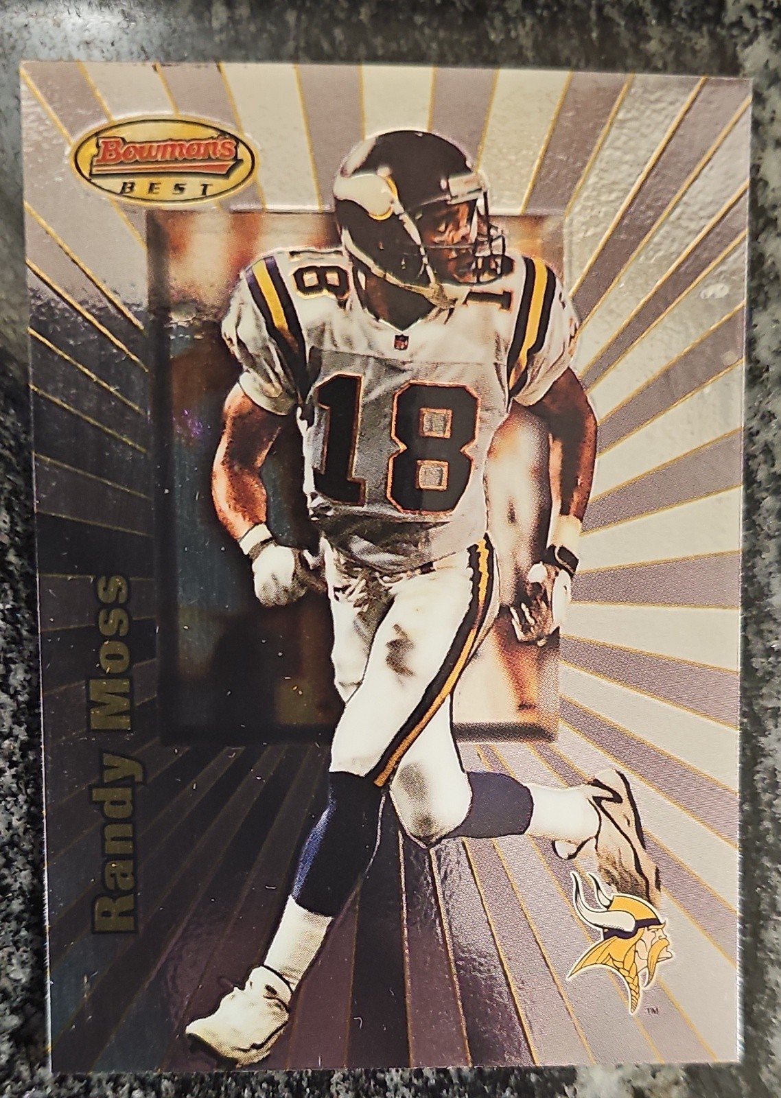 1998 Bowman's Best - Randy Moss #109 (RC) 1998 Bowman's Best - Randy Moss #109 (RC)
