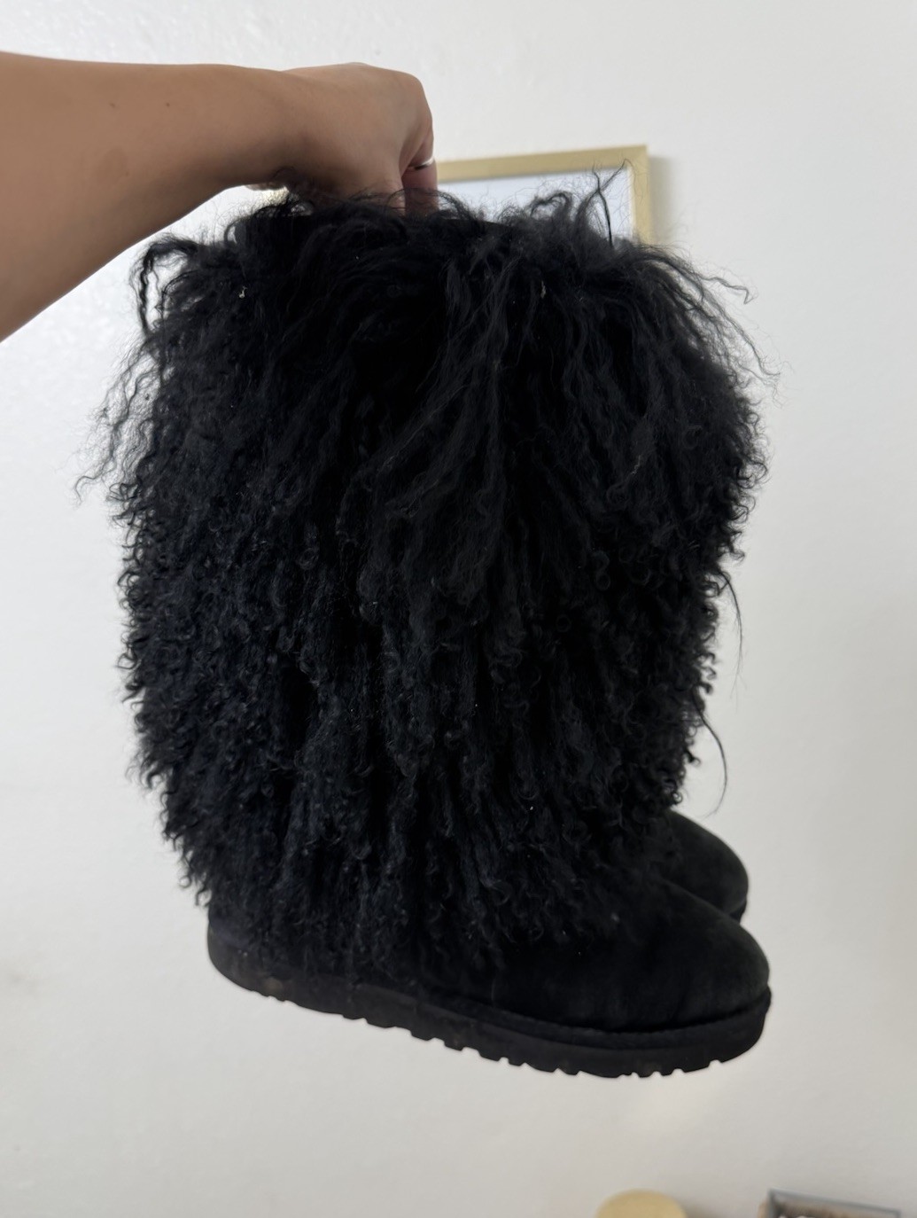 Ugg Australia Black Sheepskin Mongolian Hair Fur Cuff Boots Womens 7 US Ugg Australia Black Sheepskin Mongolian Hair Fur Cuff Boots Womens 7 US