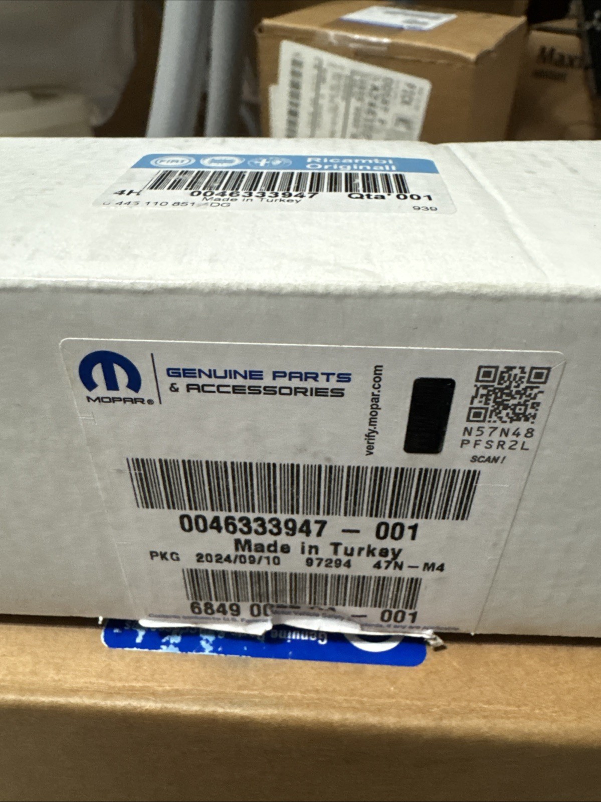 Genuine Mopar Fuel Injector 68490022AA 2020-2023 3.0L DIESEL RAM JEEP OEM NEW Genuine Mopar Fuel Injector 68490022AA 2020-2023 3.0L DIESEL RAM JEEP OEM NEW