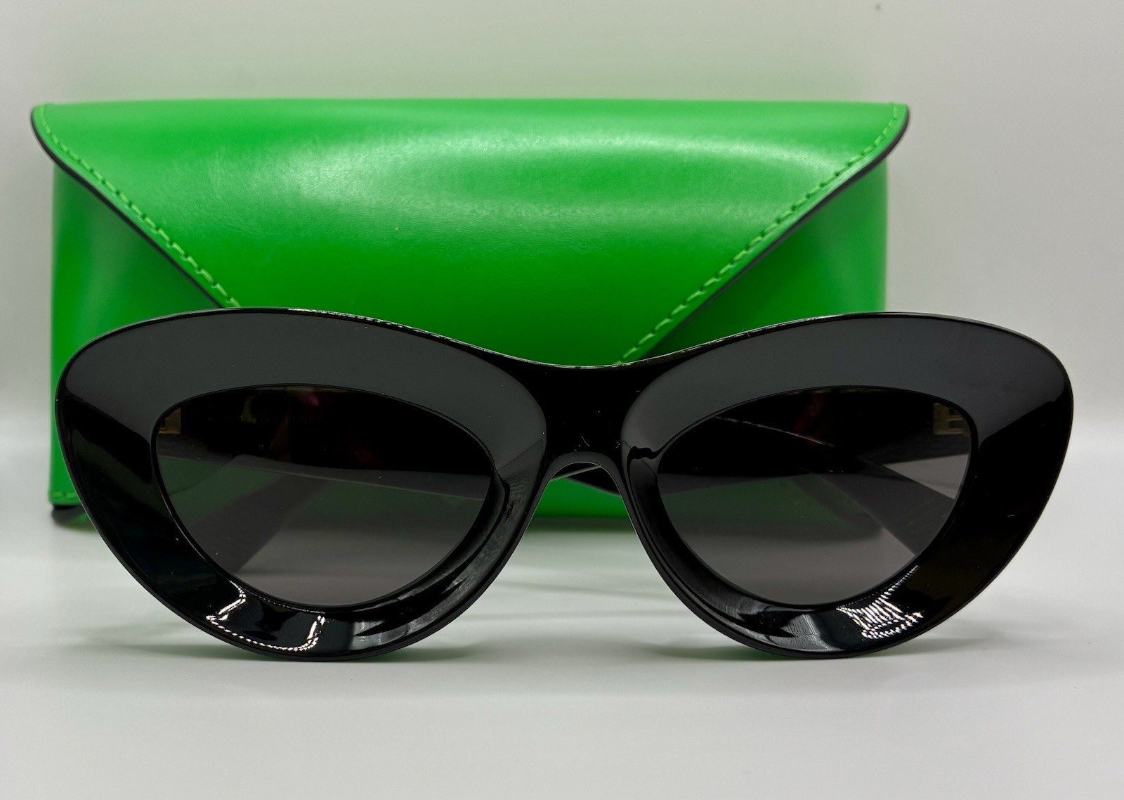 Bottega Veneta BV1325S Sunglasses Black 51mm | Authentic | Made in Italy | New Bottega Veneta BV1325S Sunglasses Black 51mm | Authentic | Made in Italy | New
