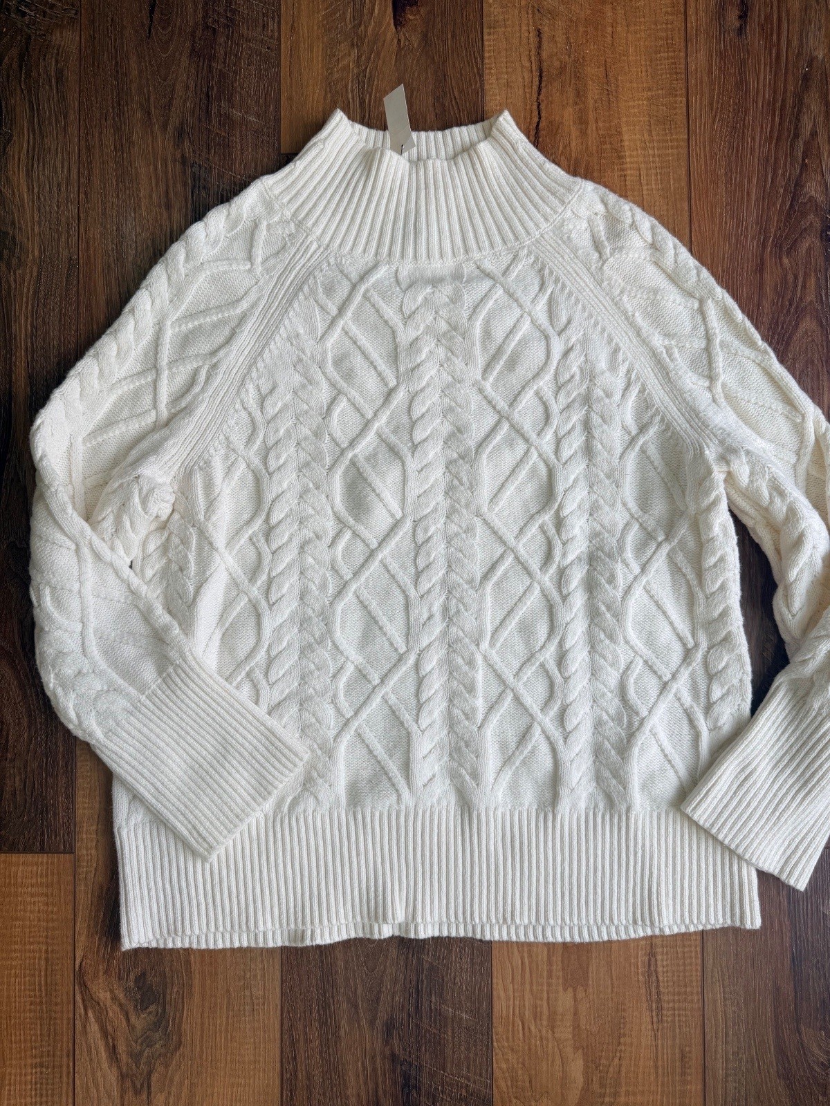 Talbots Large White Cable Knit Sweater Made in Cambodia Talbots Large White Cable Knit Sweater Made in Cambodia