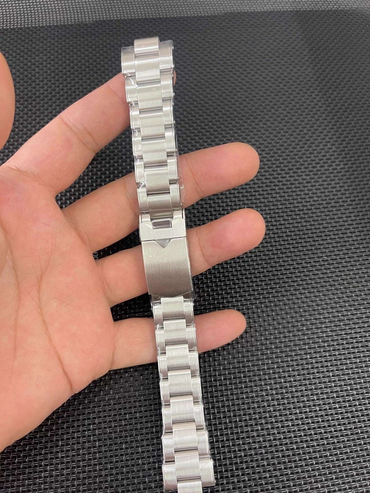 20mm Curved End Stainless Steel Bracelet Replacement For Tudor Black Bay 79950 20mm Curved End Stainless Steel Bracelet Replacement For Tudor Black Bay 79950