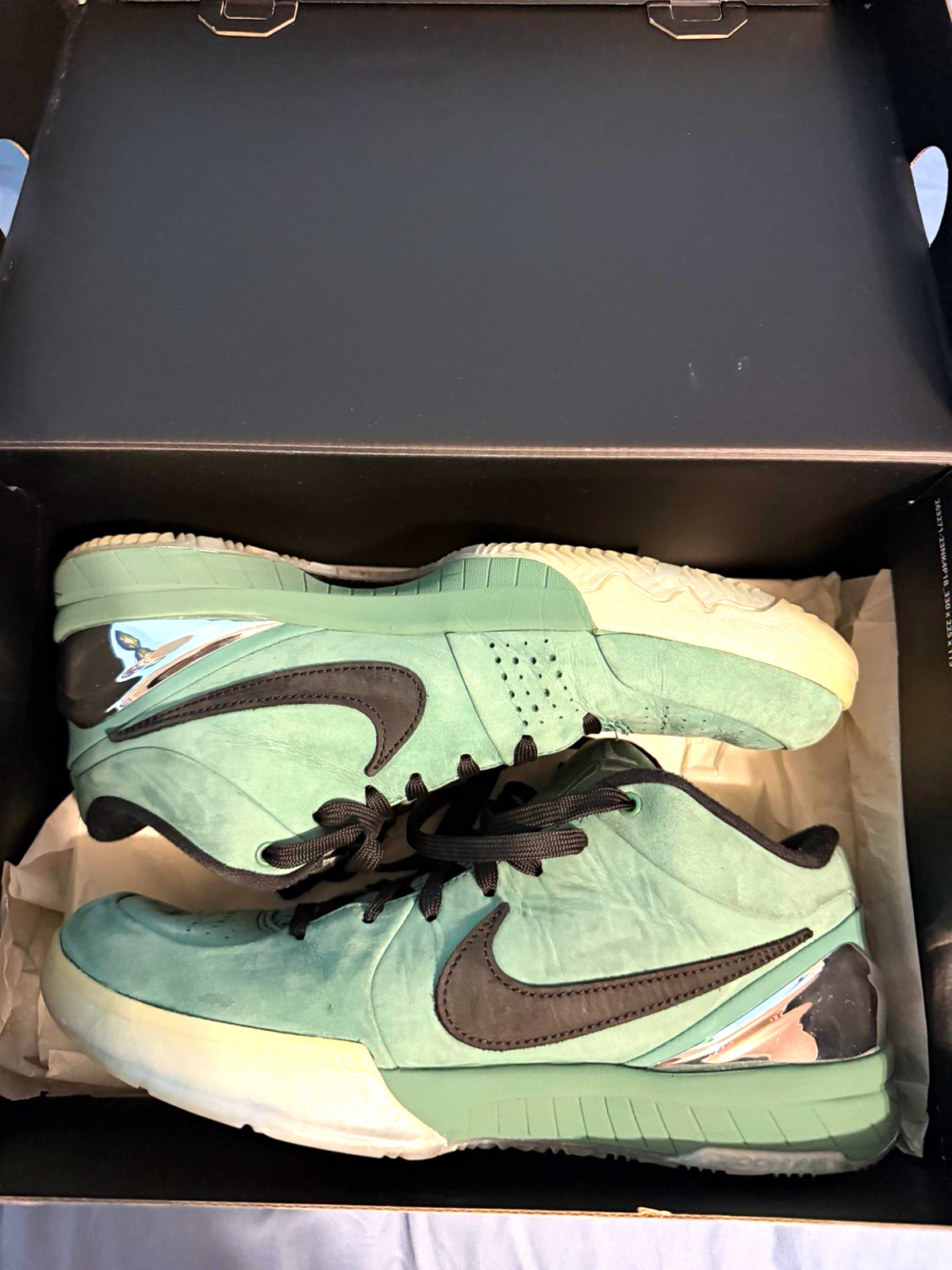 Nike Kobe 4 Girl Dad size 9.5