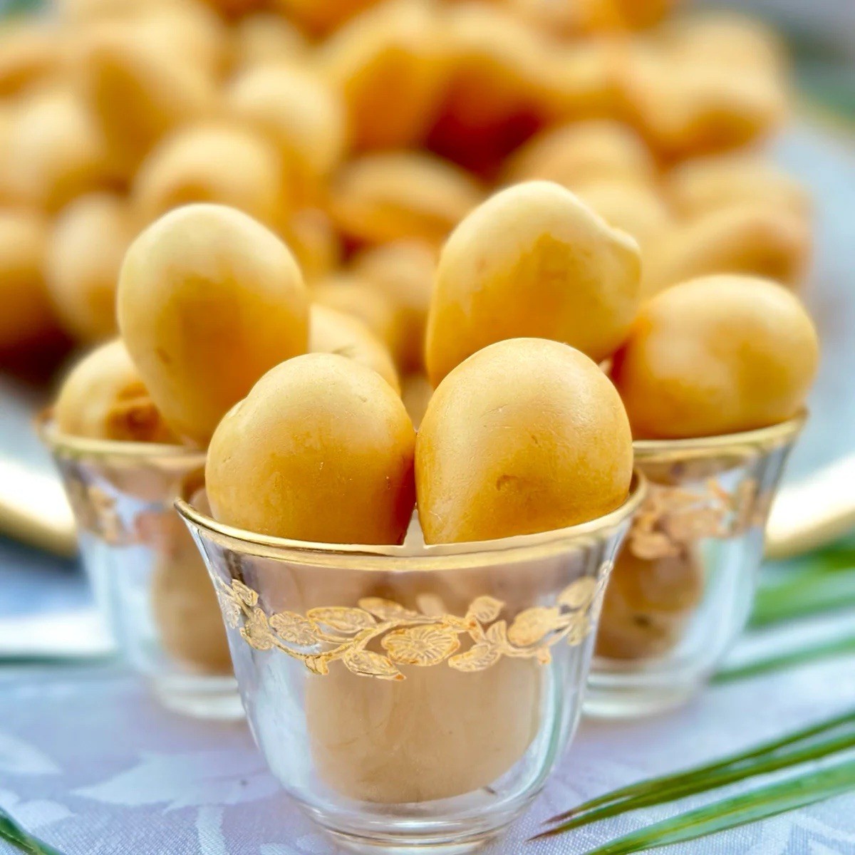 10 LBS FRESH YELLOW BARHI DATES --2026 10 LBS FRESH YELLOW BARHI DATES --2026