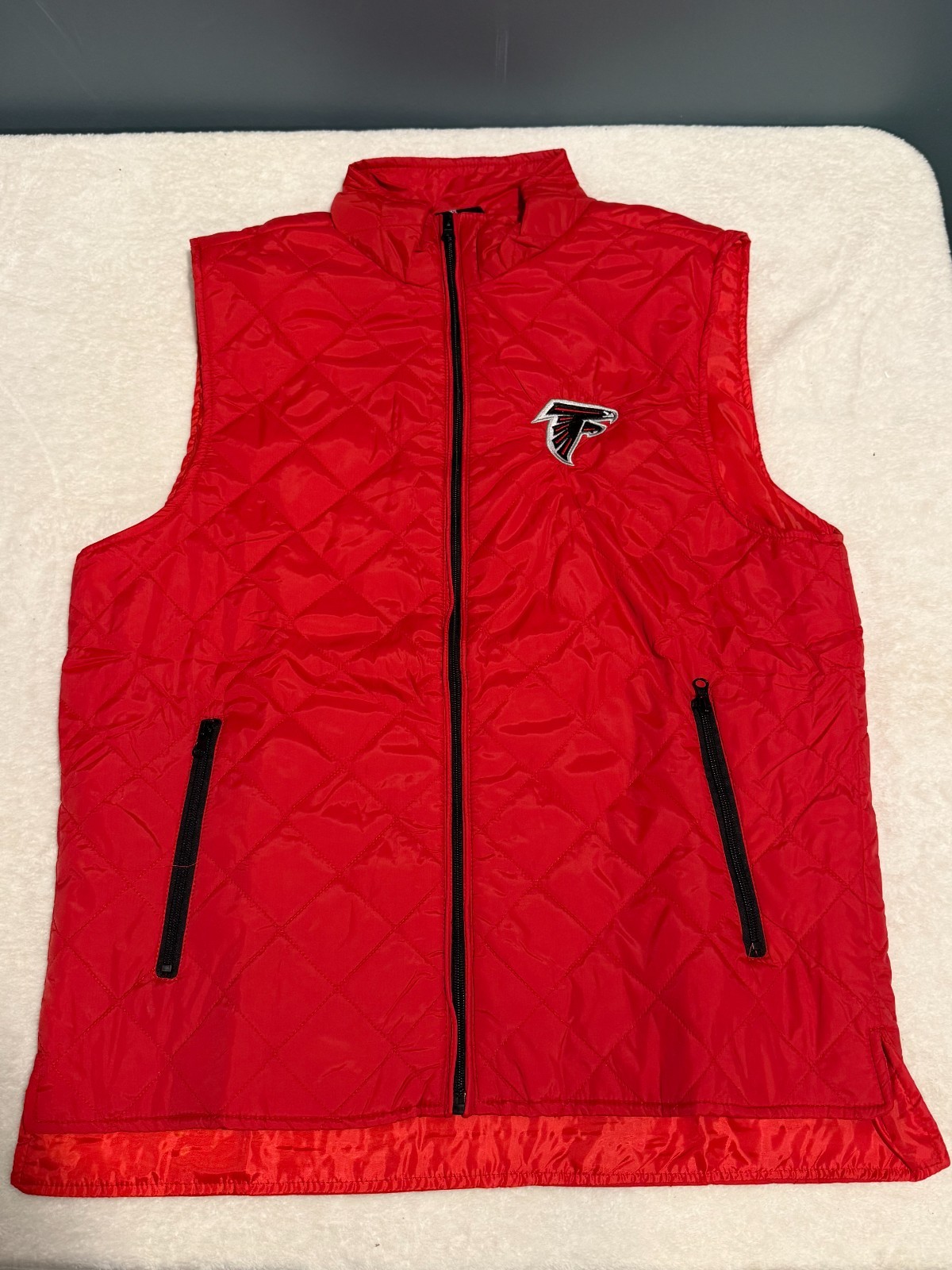2026 Atlanta Falcons Select Member Gear Men’s Red Quilted Vest L Large NEW