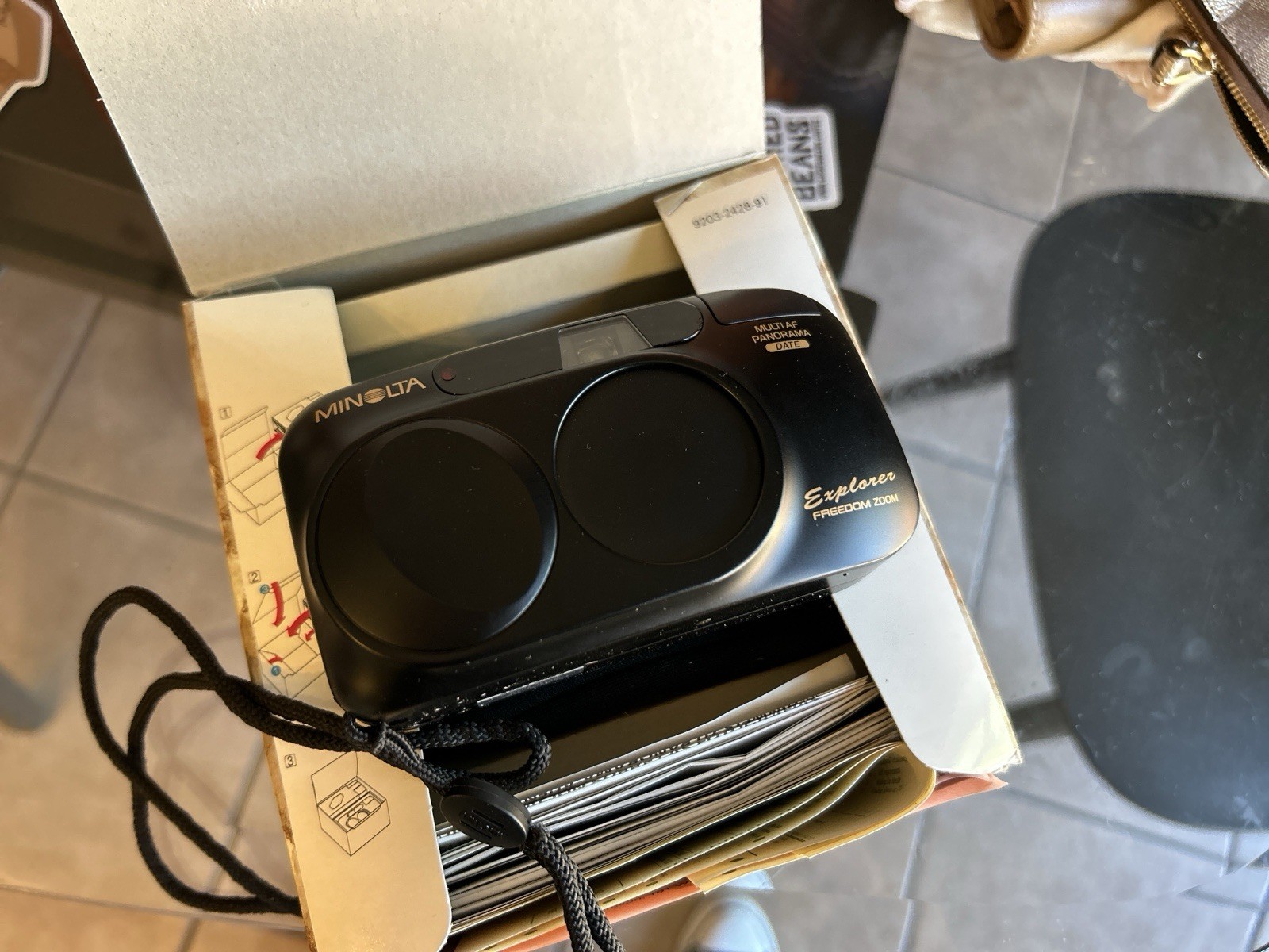 Minolta Explorer Freedom Zoom 28-70mm Camera Case Box Manual Tested Working READ