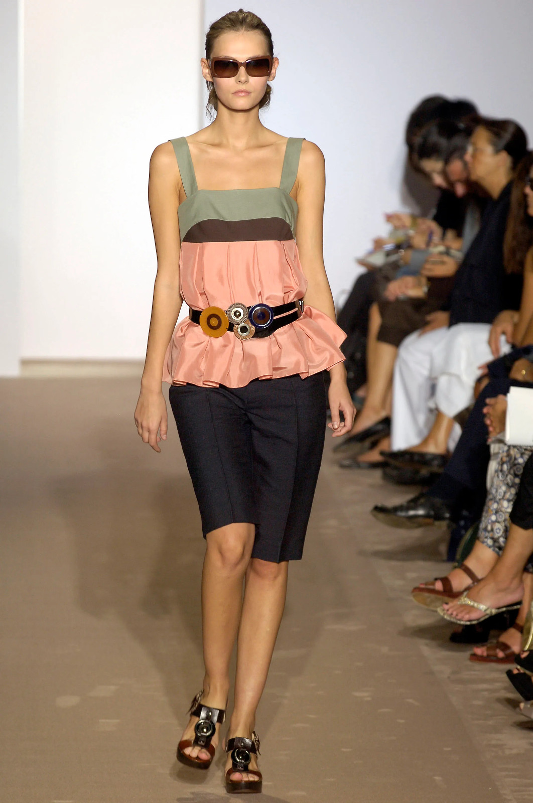 2006 Marni Runway Color Block SILK Top SIZE IT42 US6 M, Consuelo Castiglioni Era 2006 Marni Runway Color Block SILK Top SIZE IT42 US6 M, Consuelo Castiglioni Era