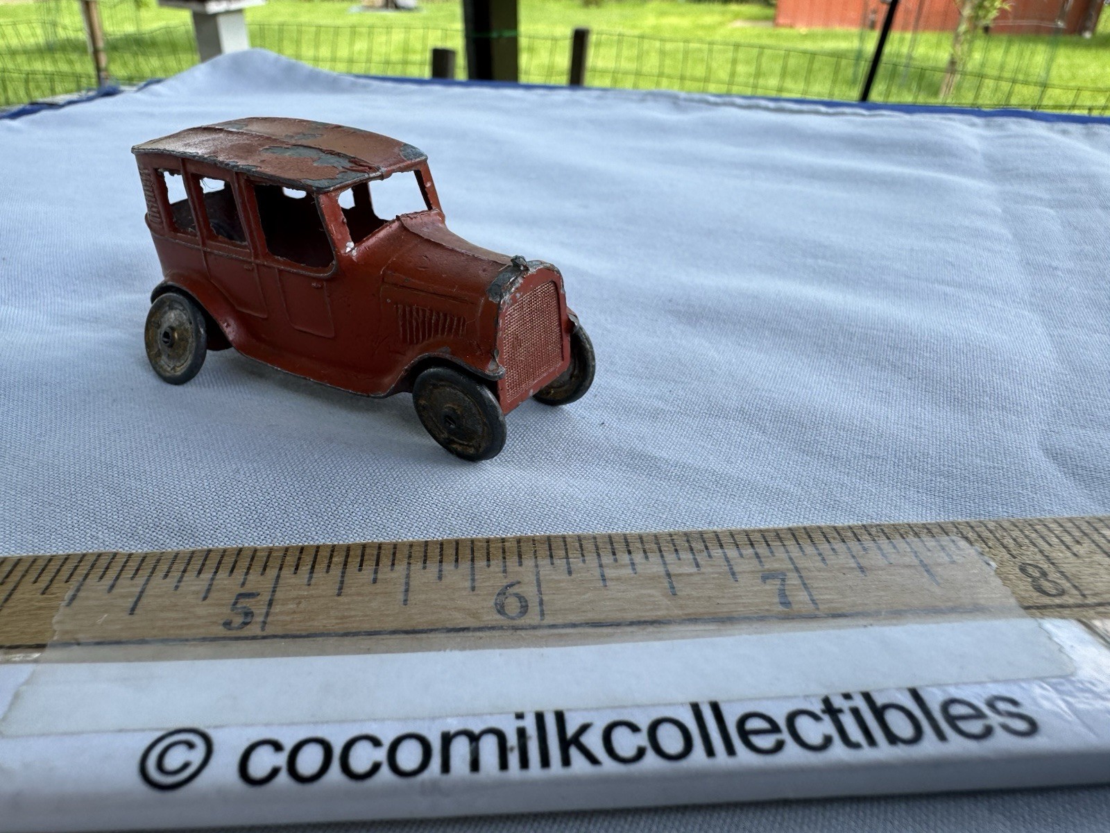 Vint 1920\'s Diecast Toy Metal Tootsietoy No 4629 Orange Yellow Cab 4 door Sedan Vint 1920\'s Diecast Toy Metal Tootsietoy No 4629 Orange Yellow Cab 4 door Sedan