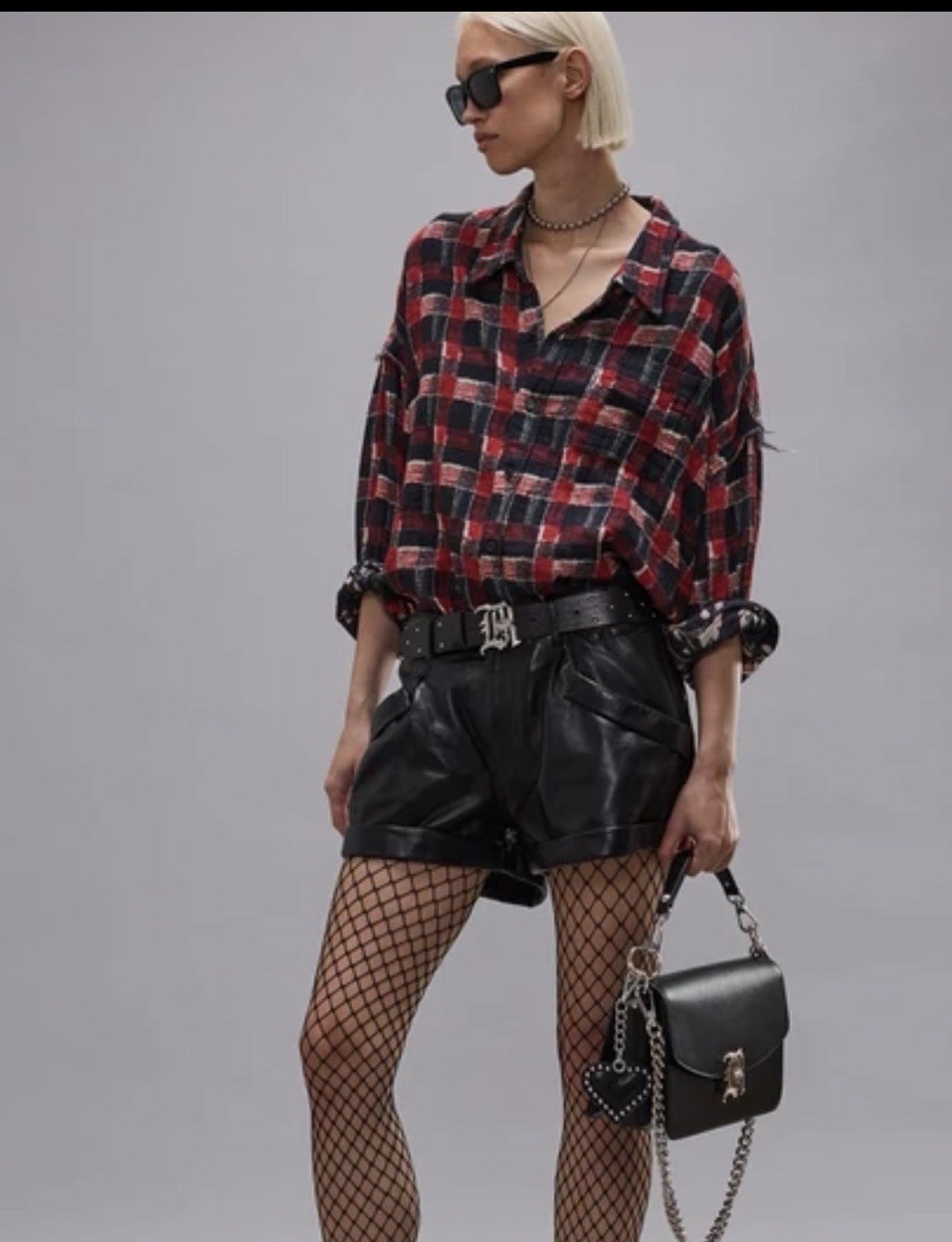 R13 REVERSIBLE SHREDDED SEAM DROP NECK SHIRT $ 895 Size M