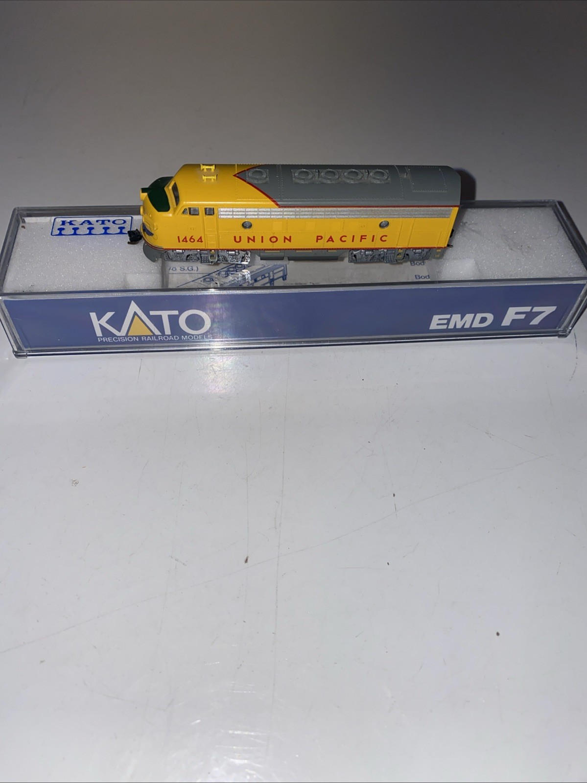 N KATO 176-216 F7A UP Diesel Dual Headlite Loco #1464 (Tested) w/rapido cplrs #1 N KATO 176-216 F7A UP Diesel Dual Headlite Loco #1464 (Tested) w/rapido cplrs #1