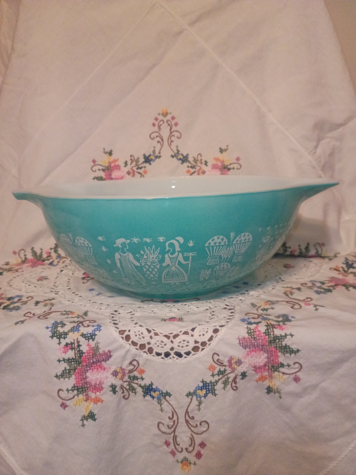 Vintage~ 444~Pyrex Turquoise Amish Butterprint Cinderella 4 Qt Mixing Bowl Vintage~ 444~Pyrex Turquoise Amish Butterprint Cinderella 4 Qt Mixing Bowl