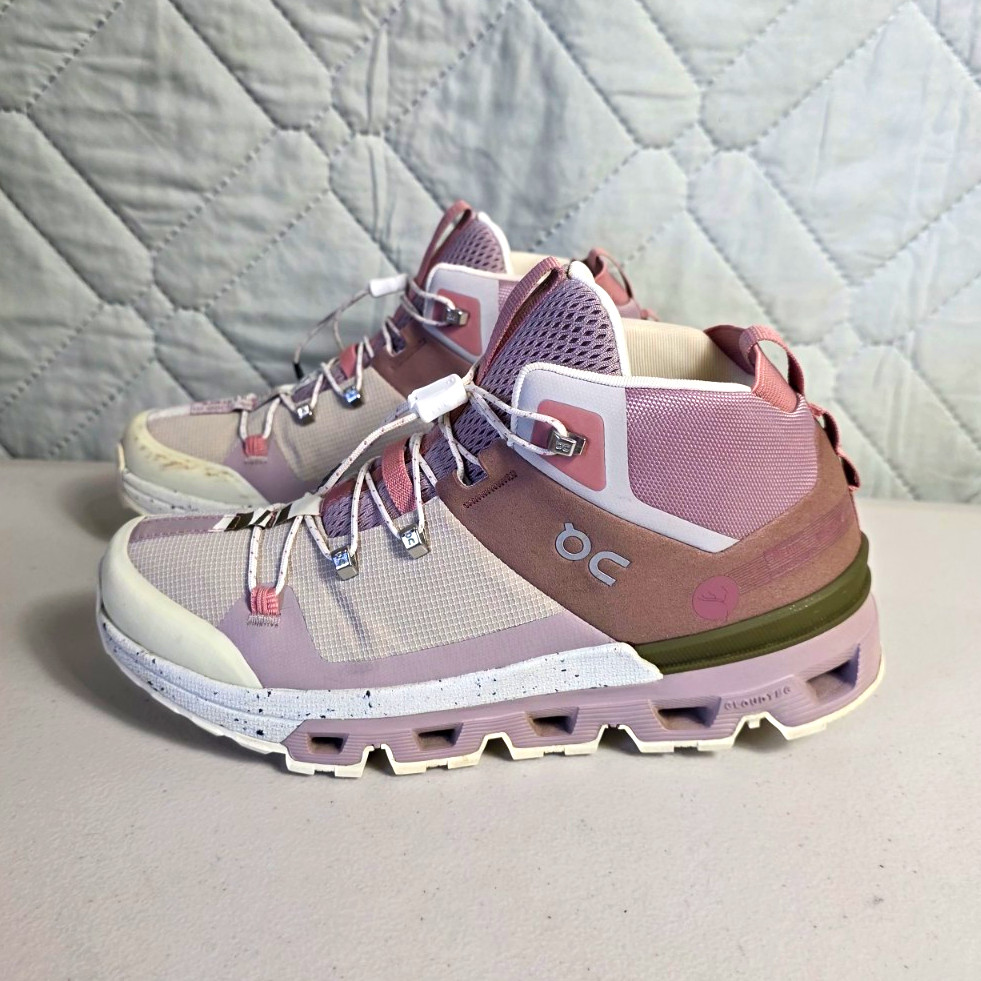 On Cloudtrax Hiking Boot Shoe Sneakers Rose Ivory 53.99054 Women’s Size 8 On Cloudtrax Hiking Boot Shoe Sneakers Rose Ivory 53.99054 Women’s Size 8