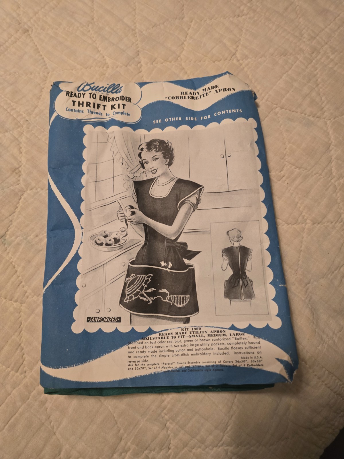 VINTAGE 1950s BUCILLA READY TO EMBROIDER THRIFT KIT COBBLERETTE APRON GREEN VINTAGE 1950s BUCILLA READY TO EMBROIDER THRIFT KIT COBBLERETTE APRON GREEN