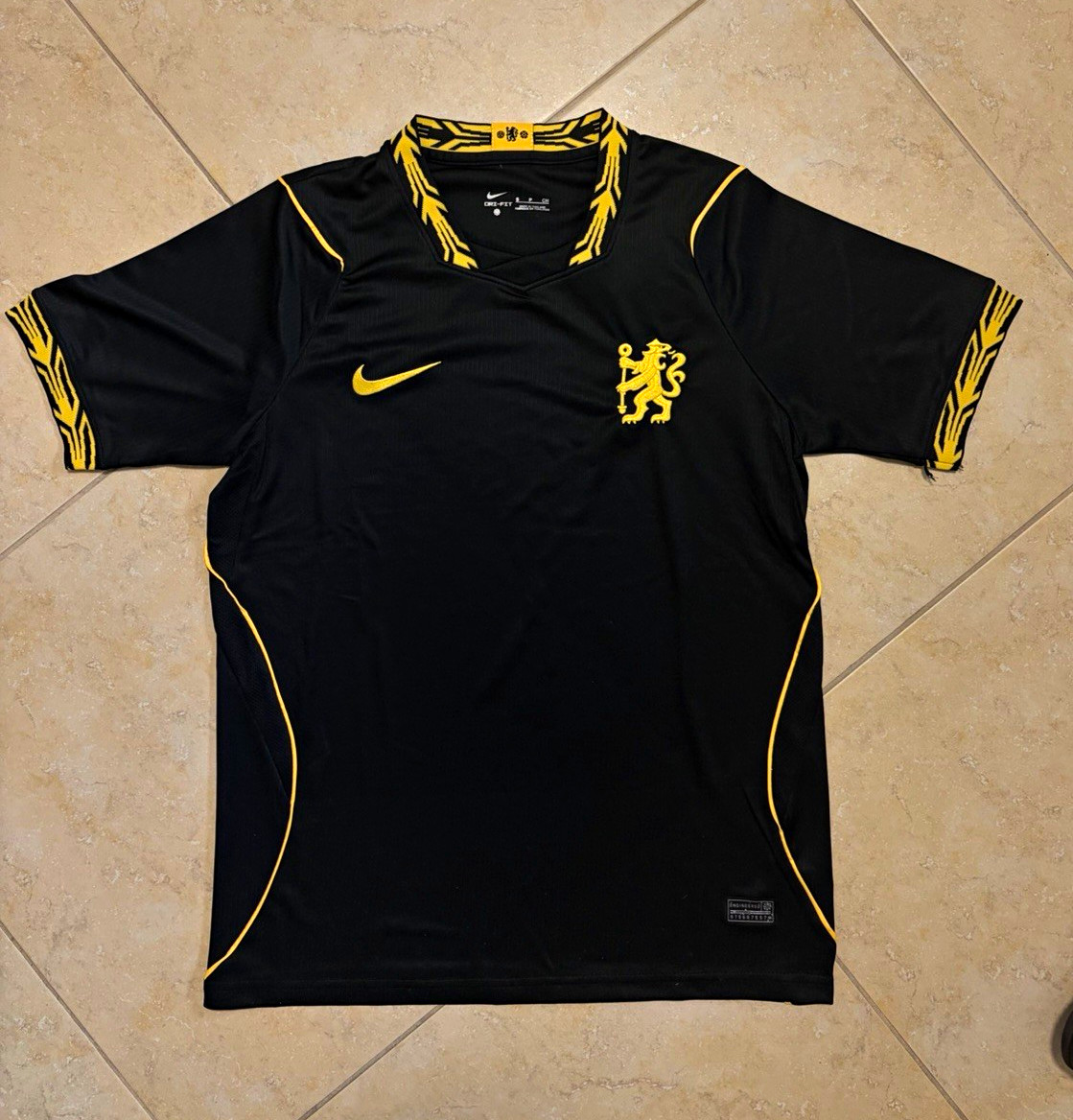 Nike Chelsea fc 2nd equipment size S Nike Chelsea fc 2nd equipment size S