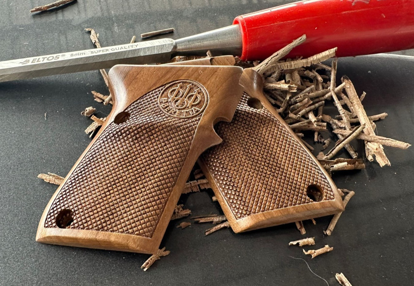 Beretta 20X 30X Grips - Walnut Wood Grips for Beretta 20X Bobcat & 30X Tomcat