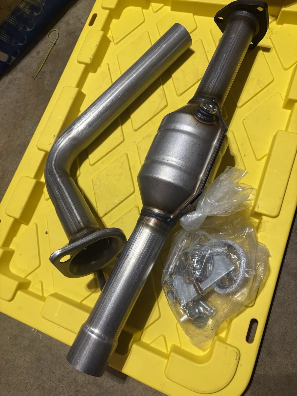 HIGHBRICK Catalytic Converter Kit Honda Accord 1998-2002 2.3L EPA Compliant HIGHBRICK Catalytic Converter Kit Honda Accord 1998-2002 2.3L EPA Compliant