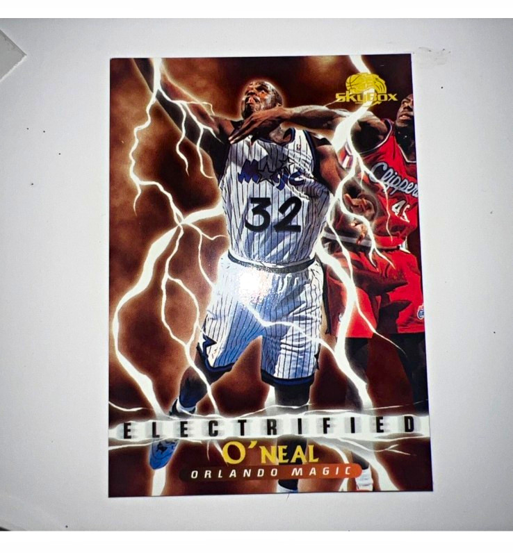 1996 Fleer/SkyBox Electrified Insert Shaquille O\'Neal #293 Orlando Magic 1996 Fleer/SkyBox Electrified Insert Shaquille O\'Neal #293 Orlando Magic