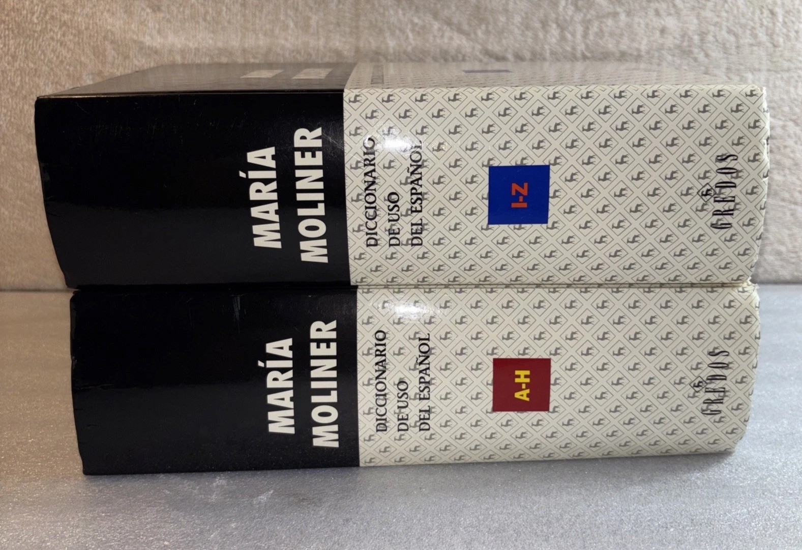 Diccionario de uso del Espanol (2 Volumes) by María Moliner Ruiz