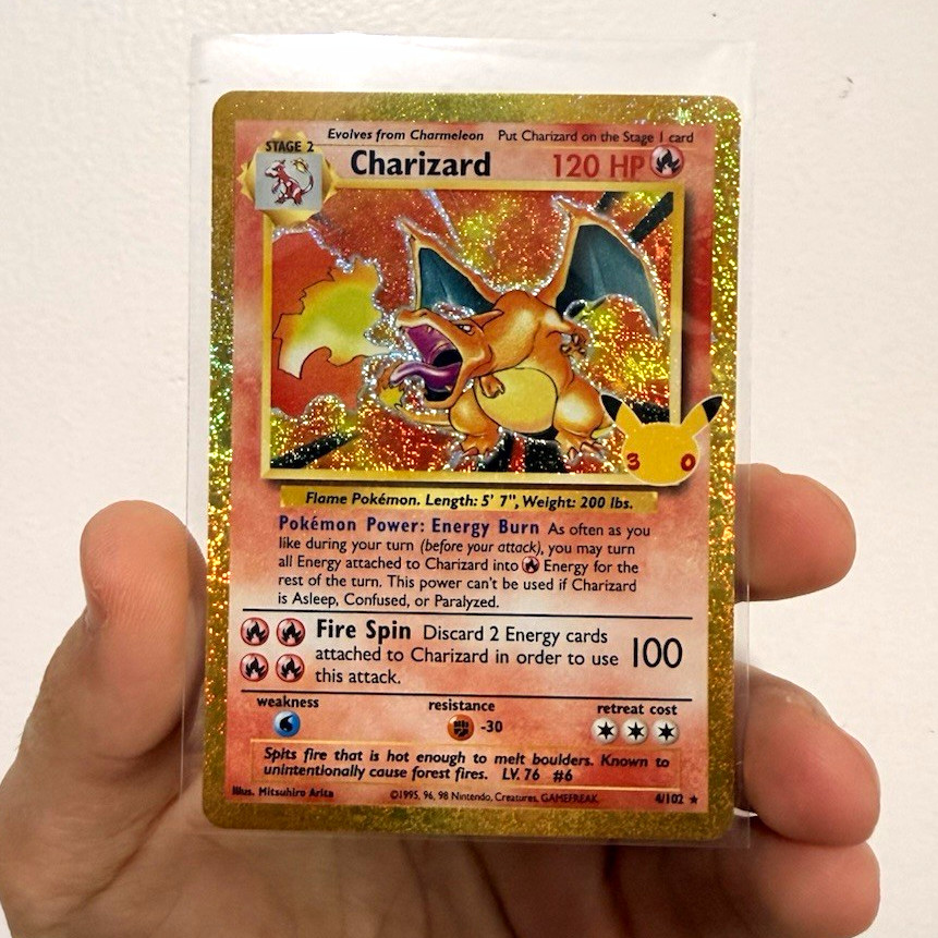 The Pokémon Company Charizard 4/102 Holo 120 HP 30th Anniversar Classic English The Pokémon Company Charizard 4/102 Holo 120 HP 30th Anniversar Classic English