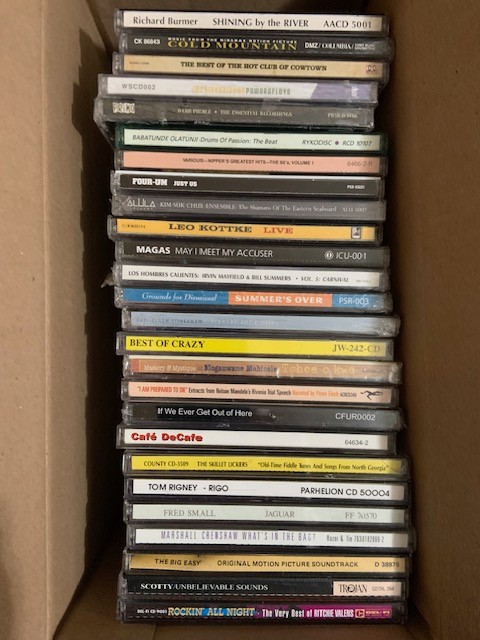 26 Americana/world/misc CD lot Leo Kottke Cold Mountain Babatunde Olatunji 26 Americana/world/misc CD lot Leo Kottke Cold Mountain Babatunde Olatunji