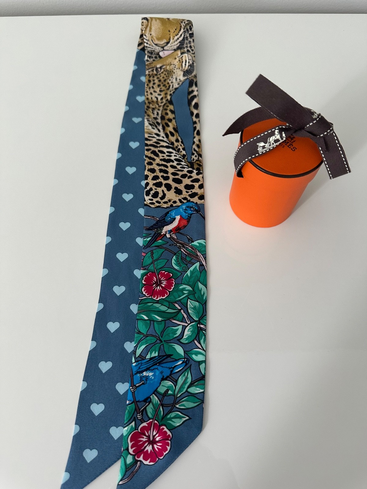 NWT Hermes Twilly Jungle Love Love with box Gris/Blue/Vert NWT Hermes Twilly Jungle Love Love with box Gris/Blue/Vert