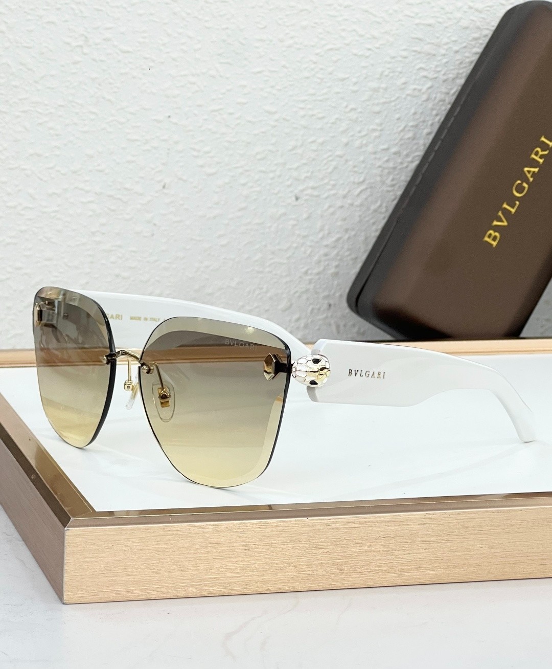 BVLGARI MODEL:BV 40072U SUNGLASSE SIZE:63口14-145 NEW BVLGARI MODEL:BV 40072U SUNGLASSE SIZE:63口14-145 NEW