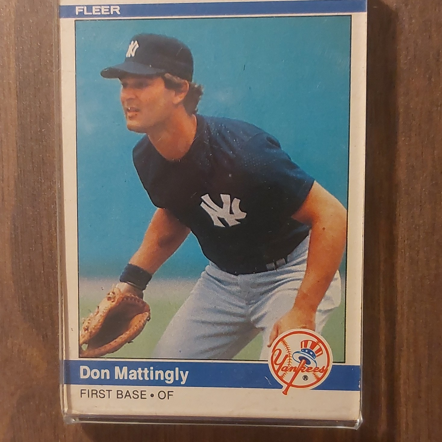 Fleer 1984 Don Mattingly #131 Base Set New York Yankees Baseball Card Fleer 1984 Don Mattingly #131 Base Set New York Yankees Baseball Card
