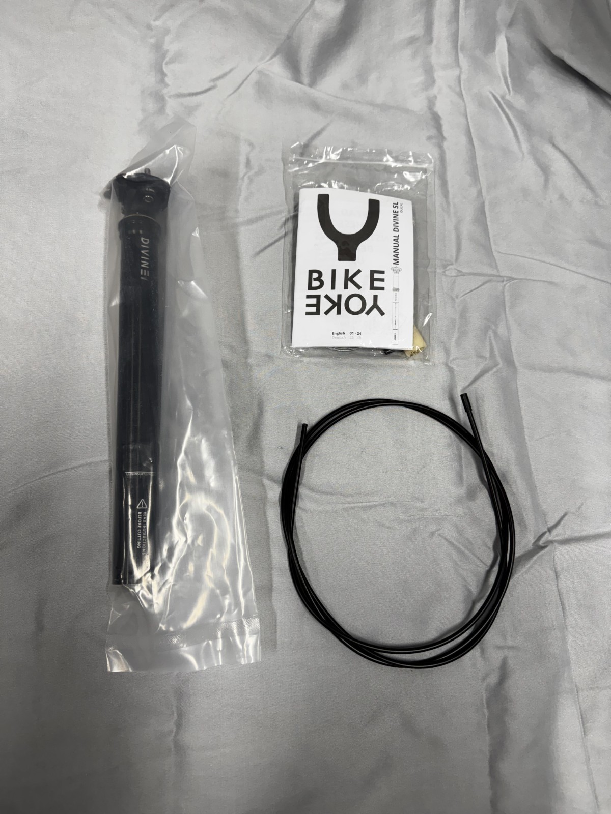Bike Yoke Divine SL 100mm Dropper Seatpost - Lightweight, Carbon Rail, 30.9 Bike Yoke Divine SL 100mm Dropper Seatpost - Lightweight, Carbon Rail, 30.9