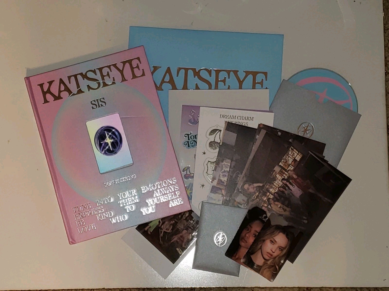 KATSEYE - SIS (Soft Is Strong) Soft Version \ KATSEYE - SIS (Soft Is Strong) Soft Version \