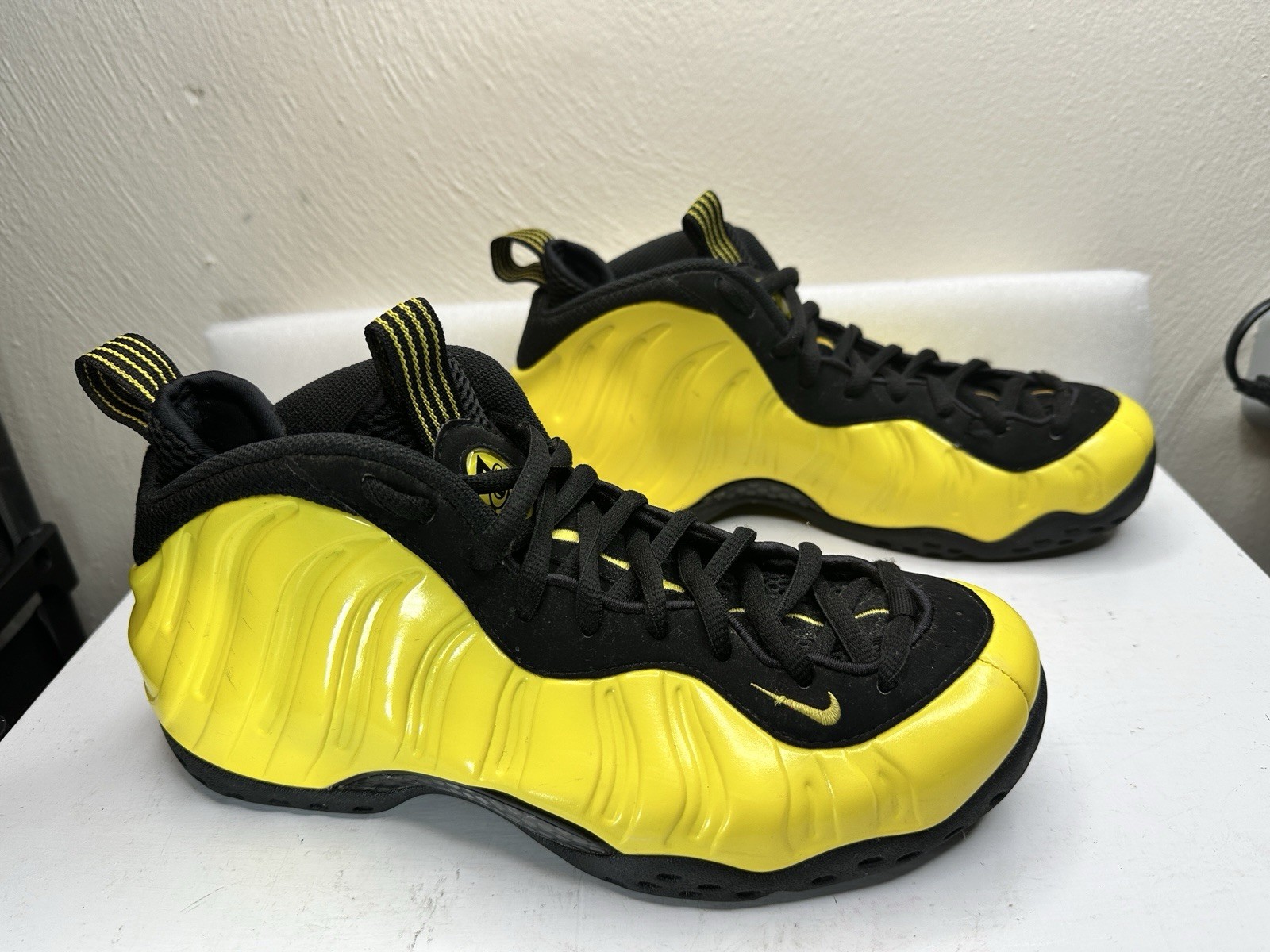 Nike Air Foamposite One Wu-Tang Optic Yellow Men\'s Size 8.5 π NoBox π₯ EUC π― Nike Air Foamposite One Wu-Tang Optic Yellow Men\'s Size 8.5 π NoBox π₯ EUC π―