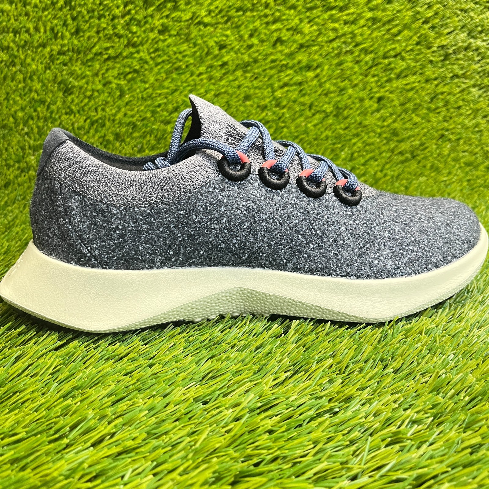 Allbirds Wool Dasher 2 Mizzle Womens Size 10.5 Mens 9 Dark Gray Running Shoes Allbirds Wool Dasher 2 Mizzle Womens Size 10.5 Mens 9 Dark Gray Running Shoes