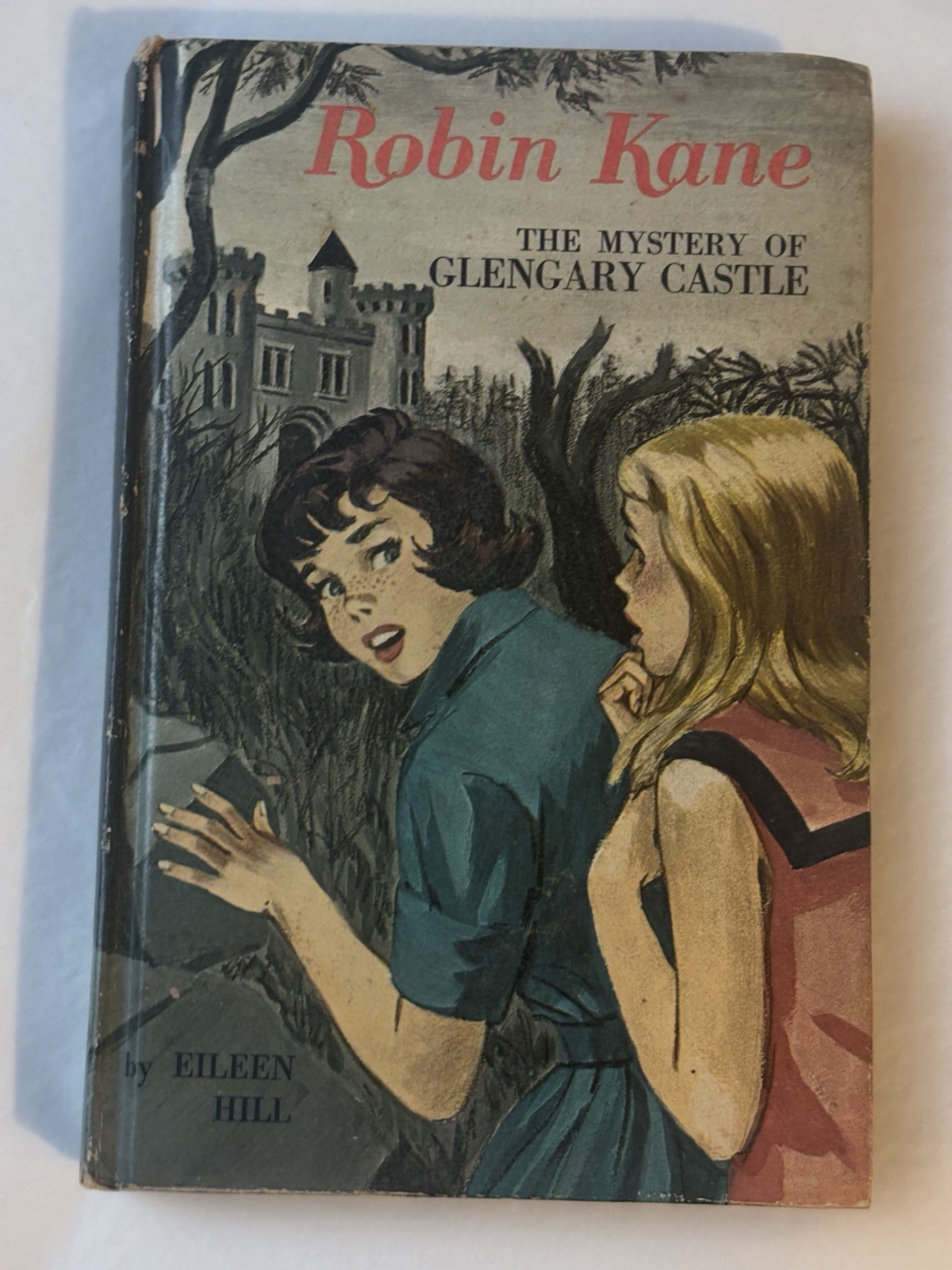 ROBIN KANE The Mystery Of Glengary Castle - Eileen Hill 1966 Vintage Hardcover ROBIN KANE The Mystery Of Glengary Castle - Eileen Hill 1966 Vintage Hardcover
