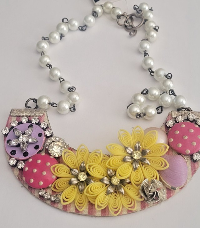 OOAK - 1960s INSPIRED NECKLACE - HANDMADE FROM VINTAGE JEWELRY PARTS OOAK - 1960s INSPIRED NECKLACE - HANDMADE FROM VINTAGE JEWELRY PARTS