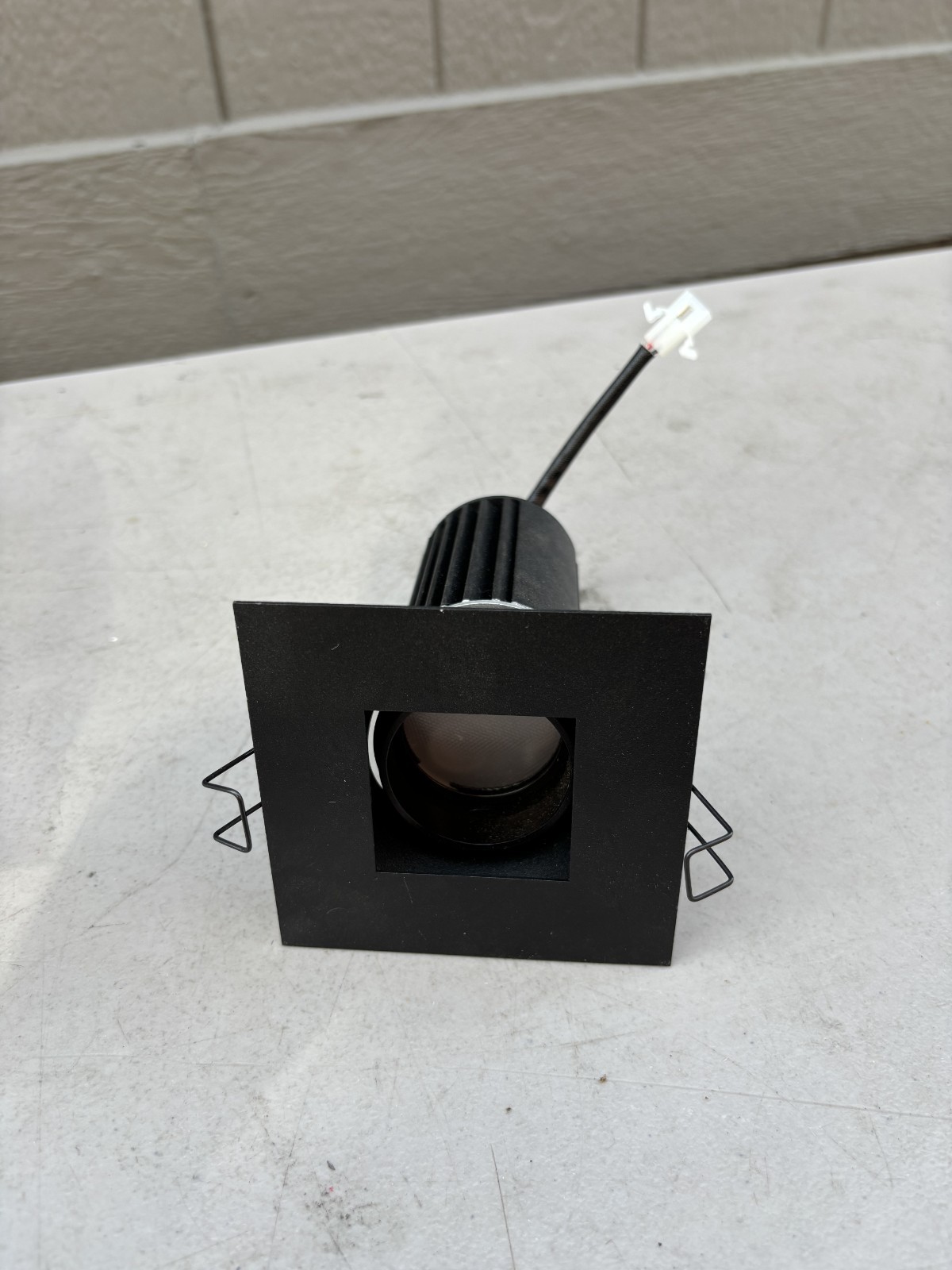 Clarte RS2-293-D 17W PAR16 Adjustable LED Recessed Downlight Flood Black