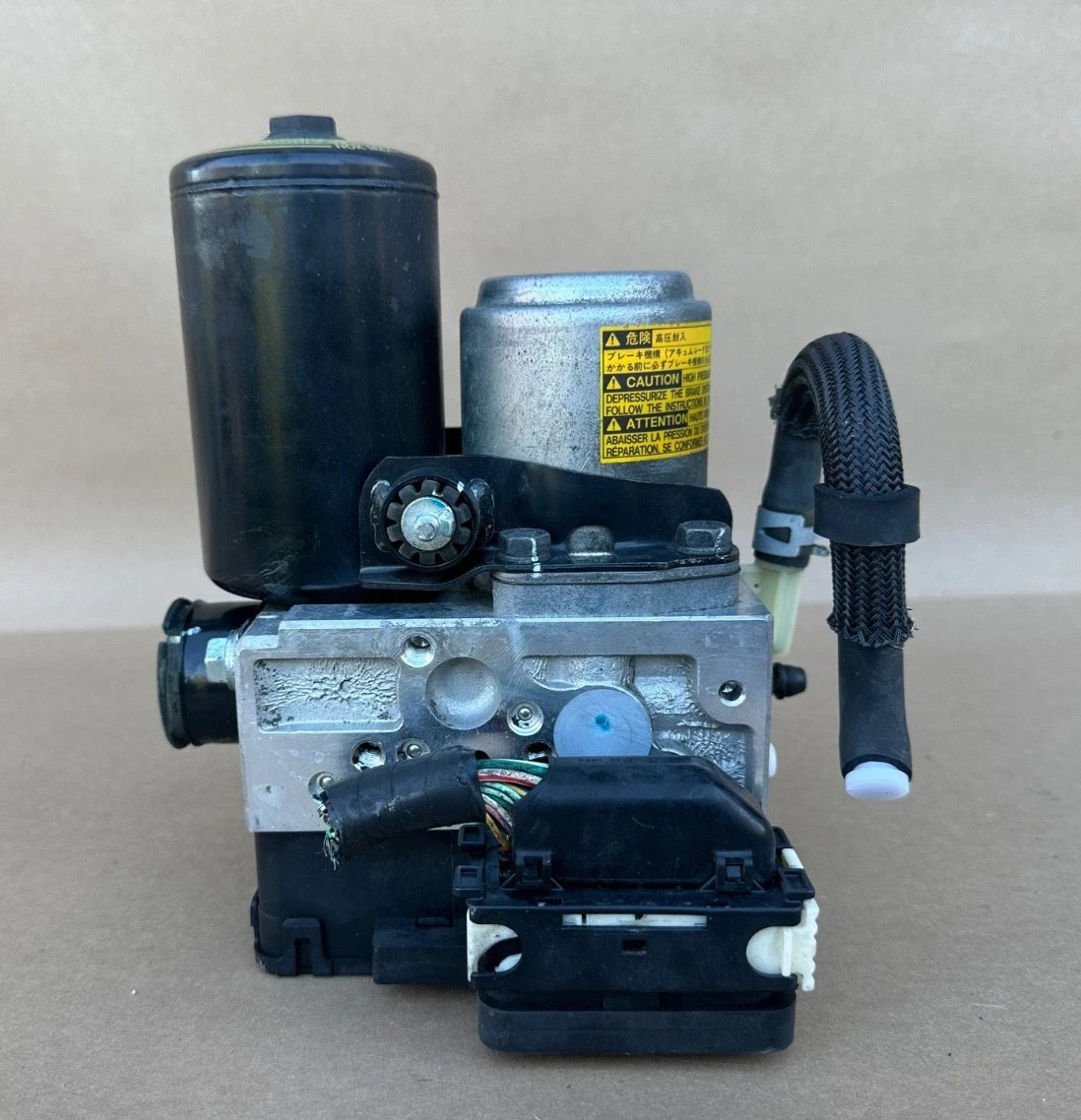 2004-2009 Toyota Prius ABS Brake Pump Actuator Module Assembly OEM W/WRNTY