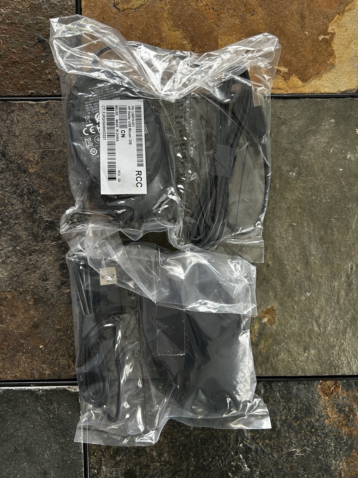 Bulk Lot 30x - HP 125 USB Wired Optical Mouse, Black, NEW SEALED OEM Bulk Lot 30x - HP 125 USB Wired Optical Mouse, Black, NEW SEALED OEM