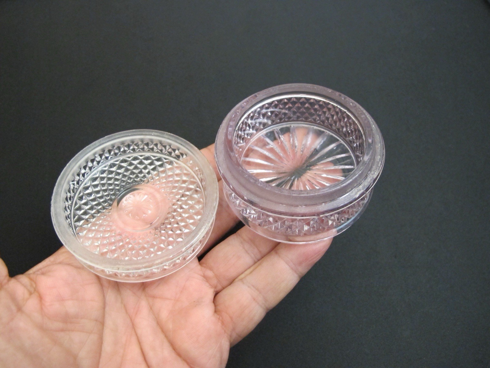 Vtg Jewelers/Watchmaker Movement Glass Cup+Lid Dust Free Cover Antique Rare Tool Vtg Jewelers/Watchmaker Movement Glass Cup+Lid Dust Free Cover Antique Rare Tool